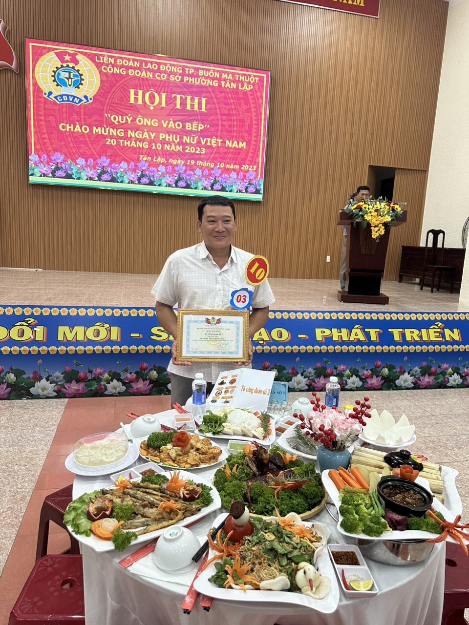 mâm cơm to 3